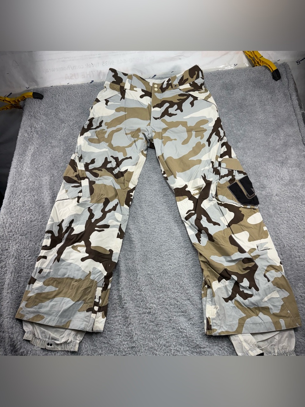 Burton Camo Snow Pants Men Large Waterproof Ski Adjustable Waist Snowboard